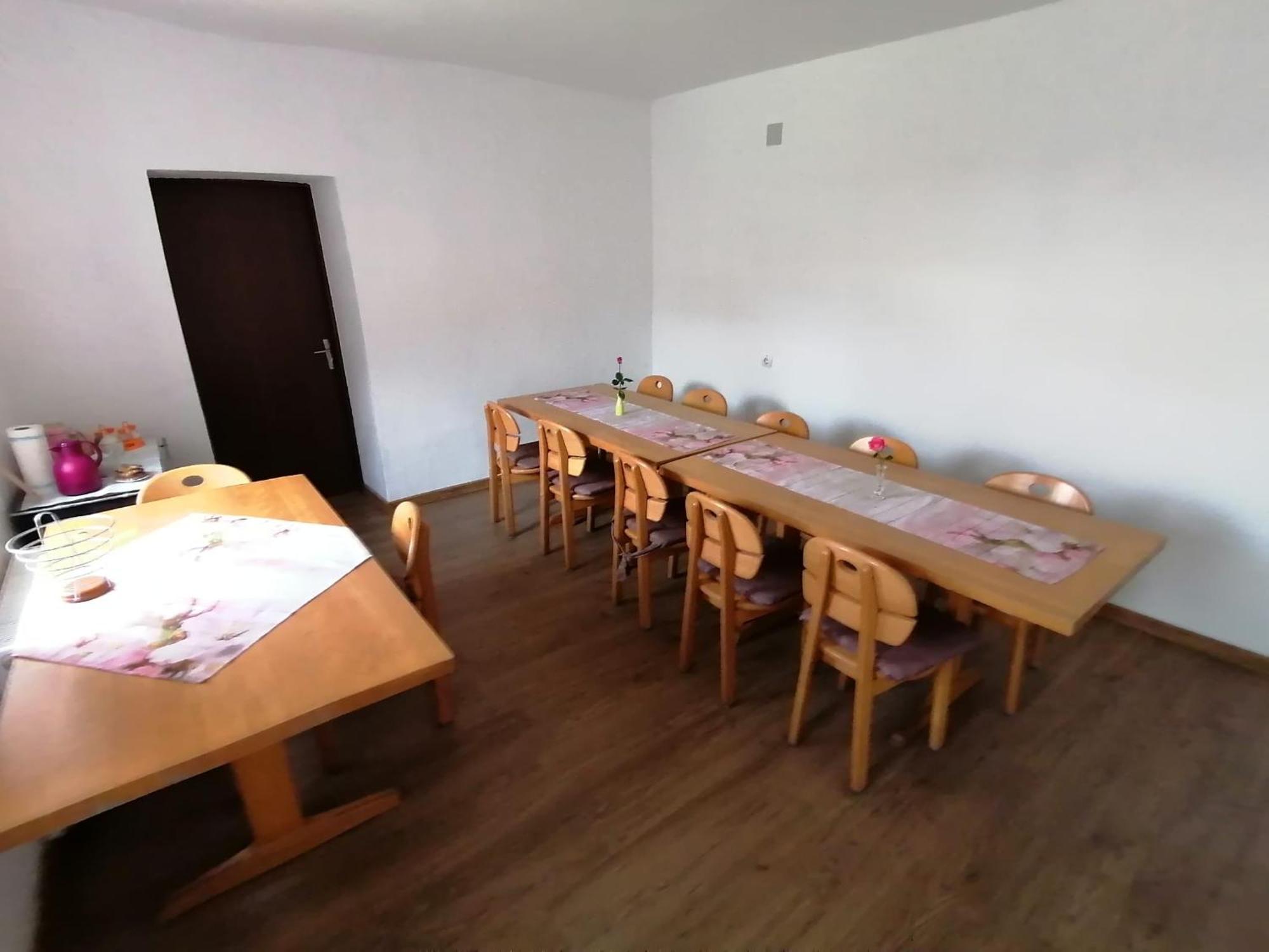 ホテル Casa Bunicii Sasca Montană エクステリア 写真