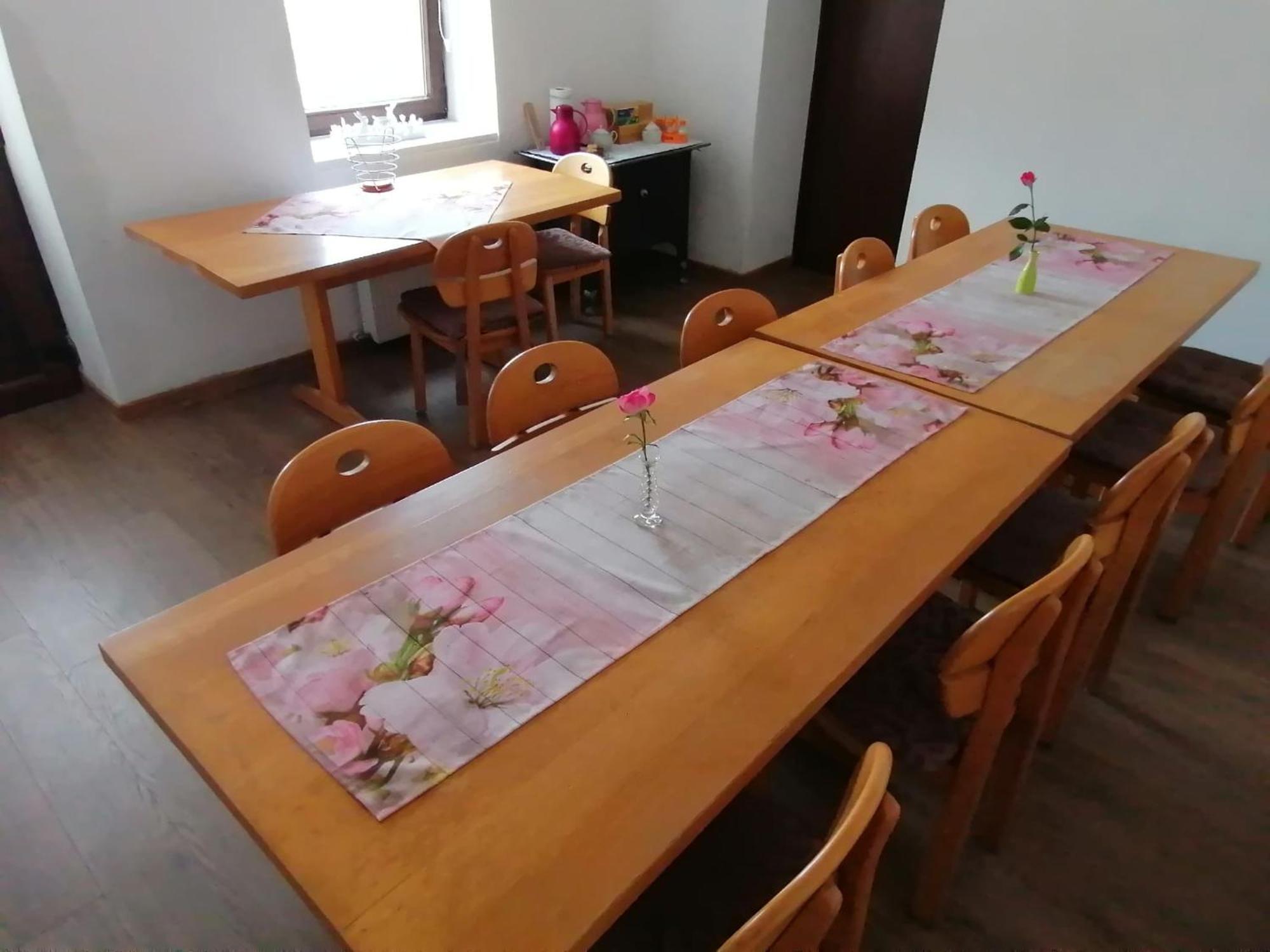 ホテル Casa Bunicii Sasca Montană エクステリア 写真