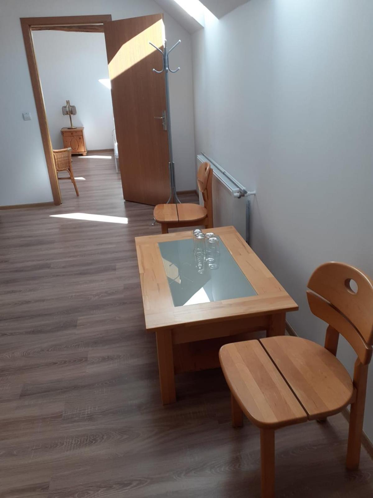 ホテル Casa Bunicii Sasca Montană エクステリア 写真